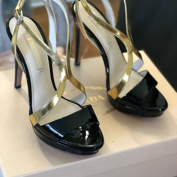 Prada shoes - Picture 1 of 8